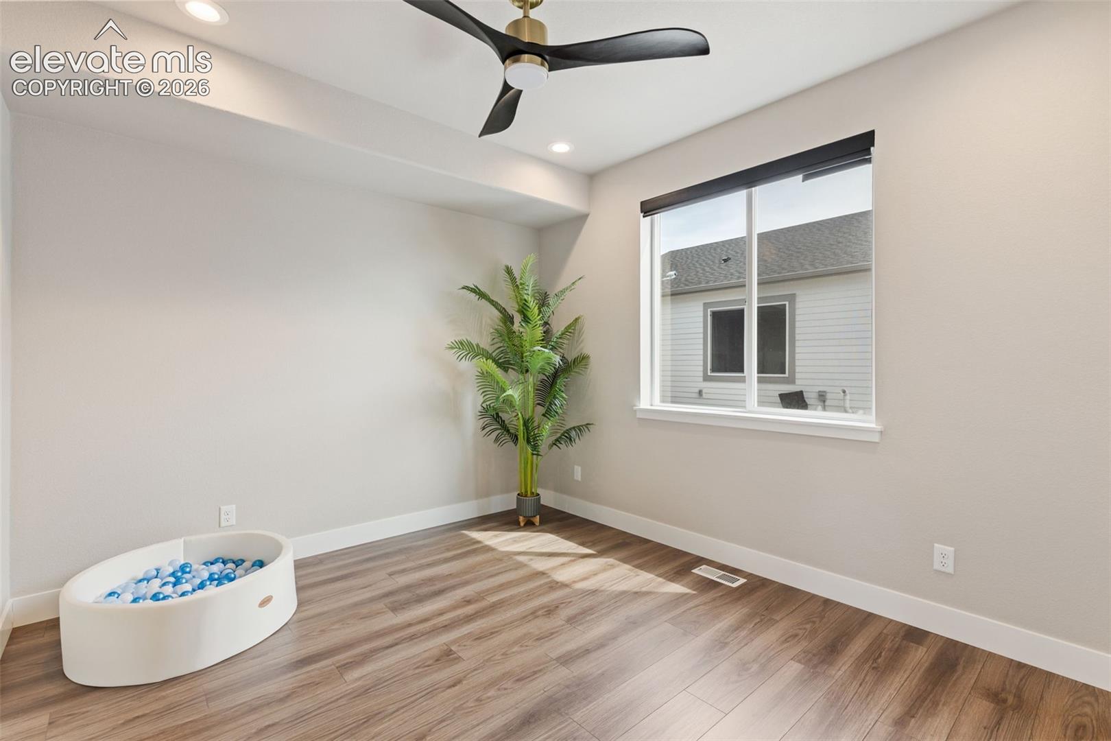 6707 Thimble Court