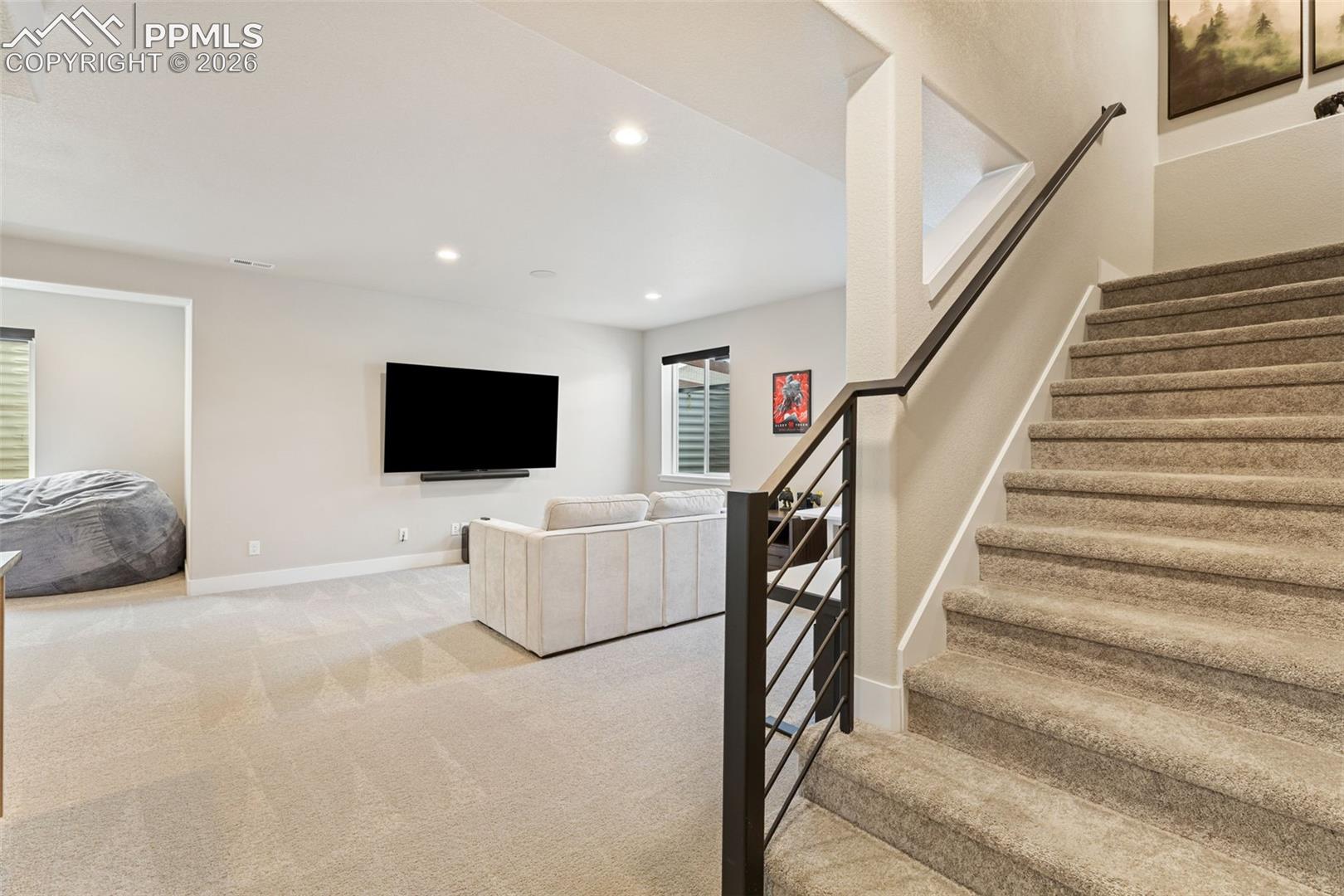 6707 Thimble Court