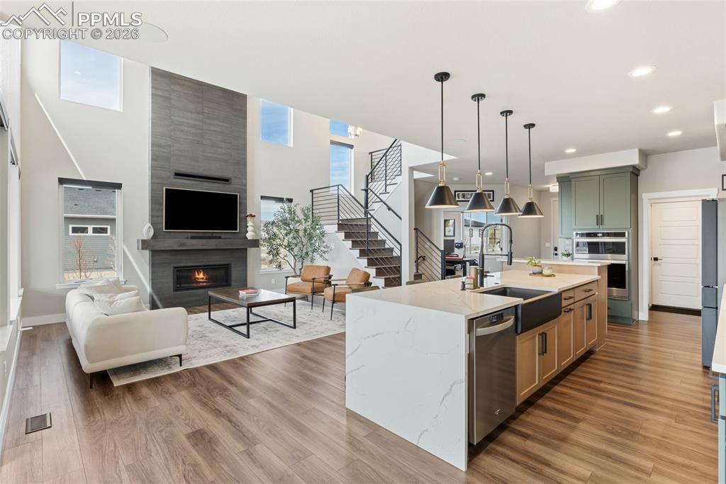 6707 Thimble Court