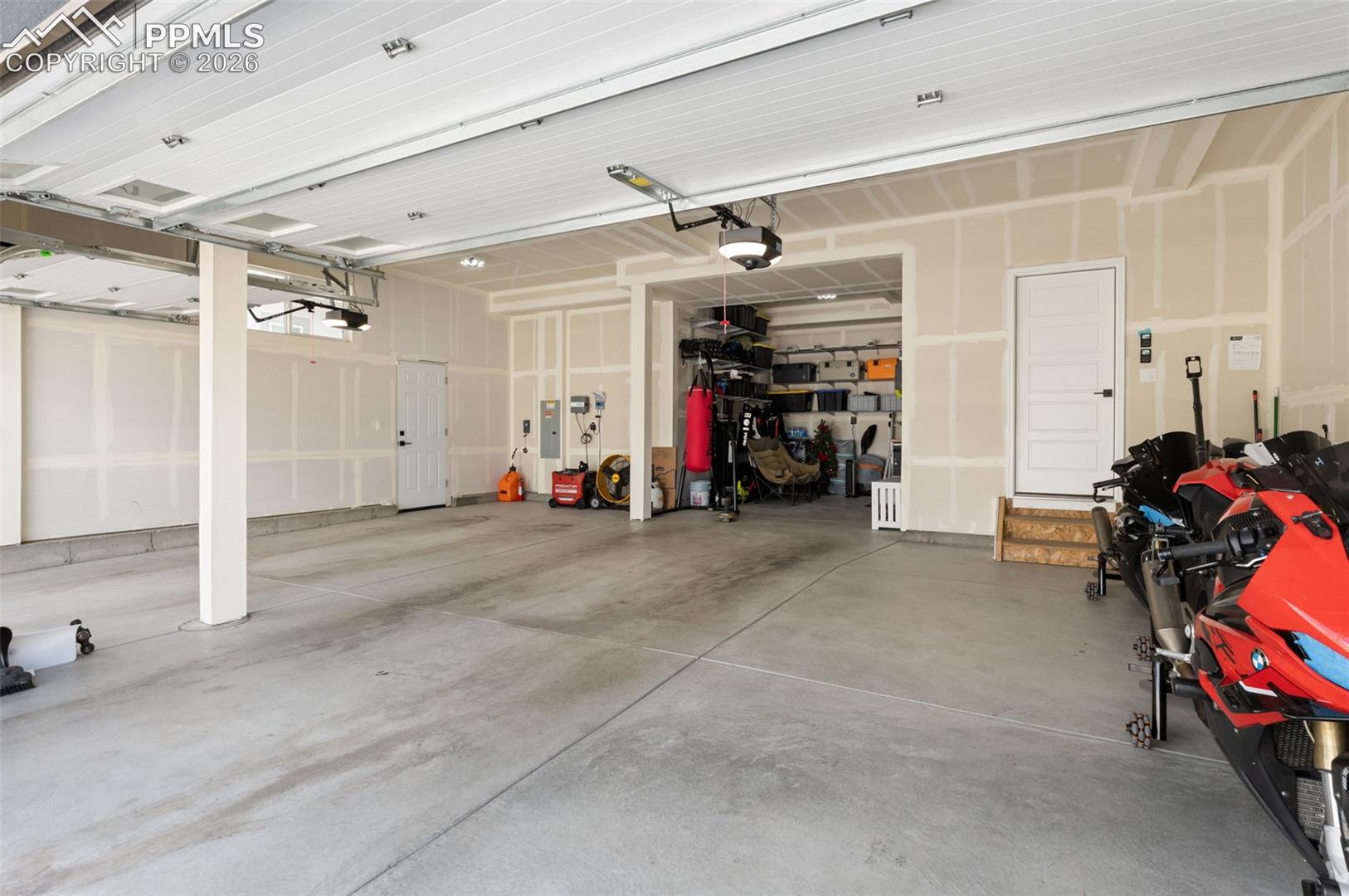 6707 Thimble Court