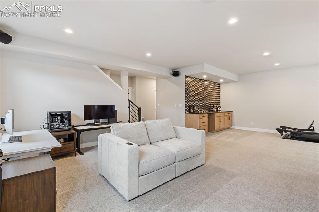 6707 Thimble Court