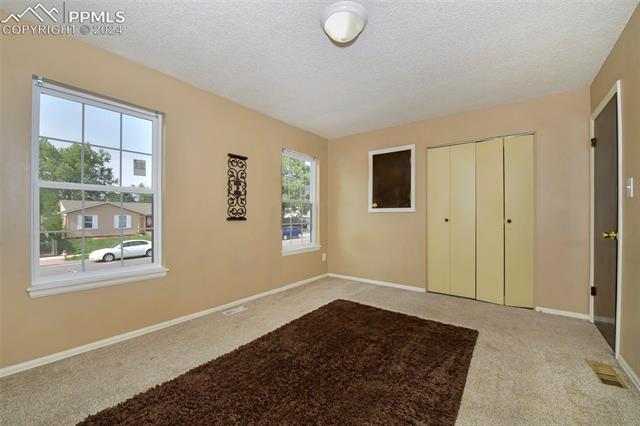 4071 London Lane