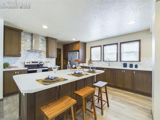 715 S Blakeland Drive