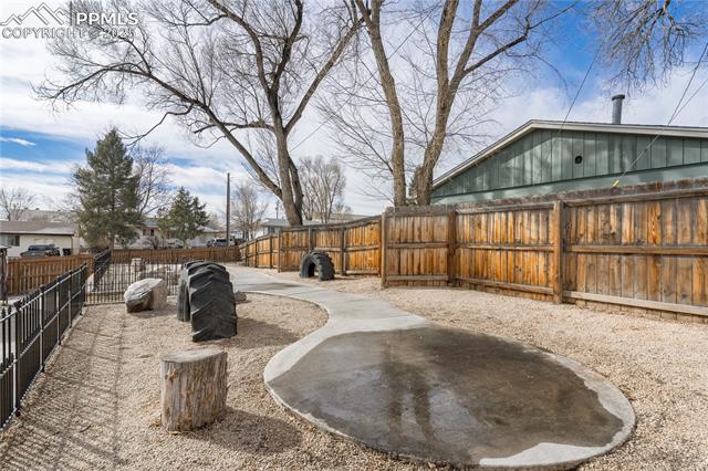 702 Kingsley Drive