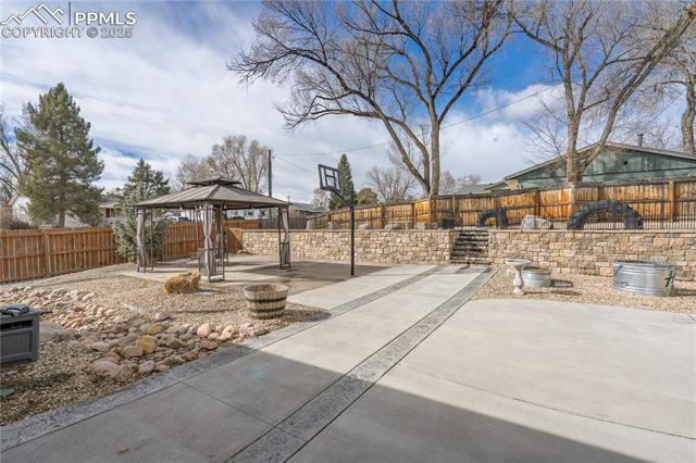 702 Kingsley Drive