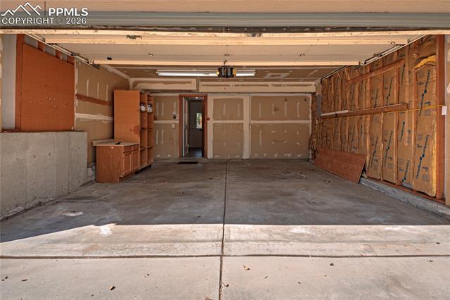 6917 Sproul Lane