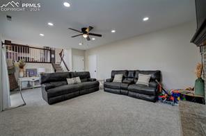 7326 Sue Lane