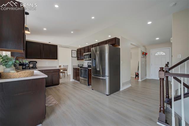 7326 Sue Lane