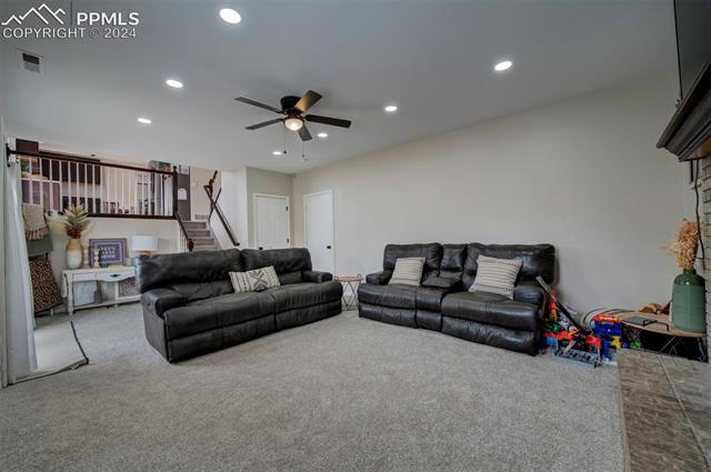 7326 Sue Lane