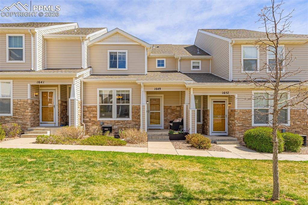 1649 Reilly Grove