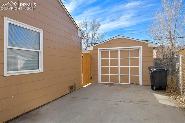 2127 S Corona Avenue