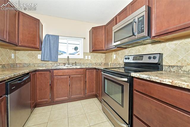 2127 S Corona Avenue