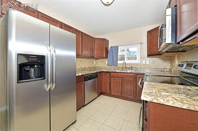 2127 S Corona Avenue