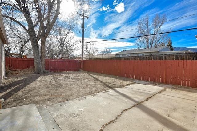 2127 S Corona Avenue