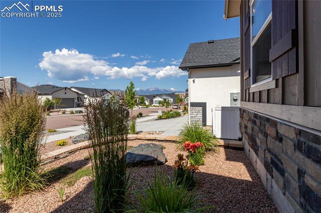 6432 Vistancia Avenue