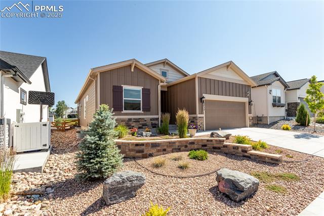 6432 Vistancia Avenue