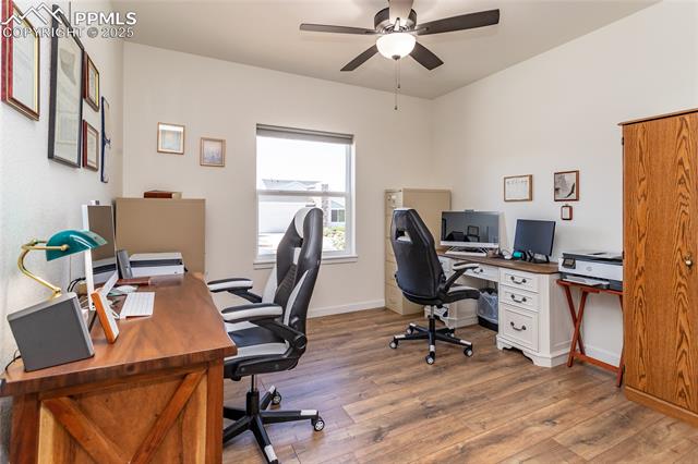 6432 Vistancia Avenue