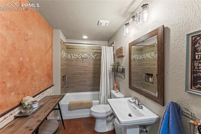 7370 Tributary Court