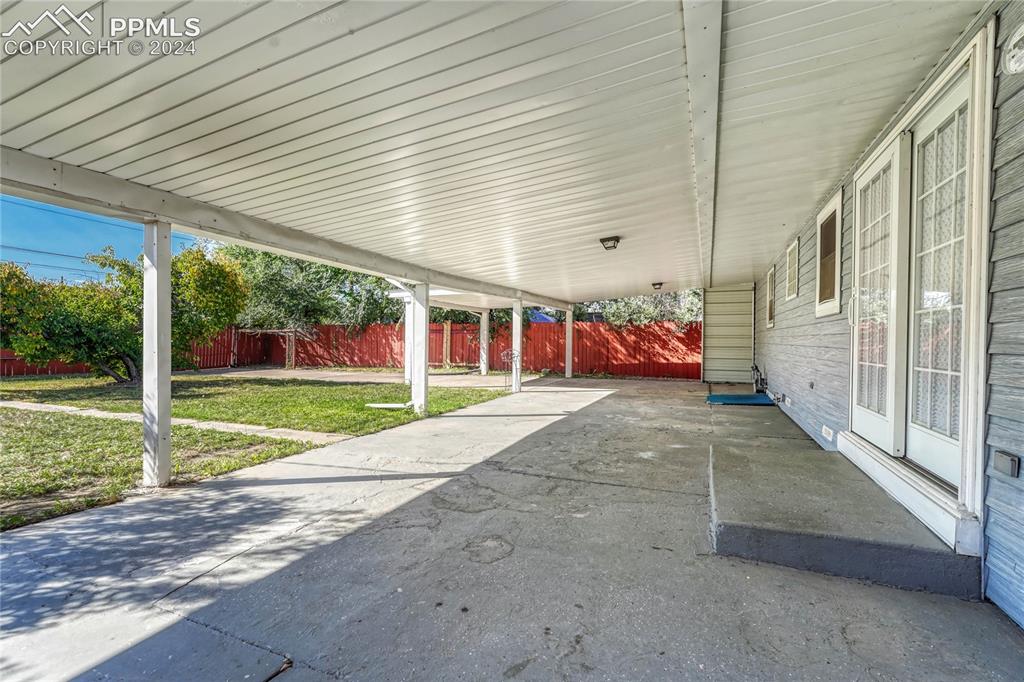 1838 N Circle Drive