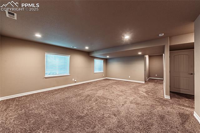 6031 Meadowbank Lane