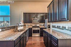 6031 Meadowbank Lane