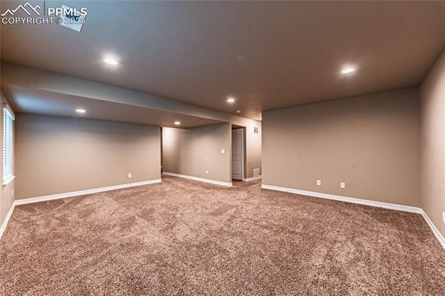 6031 Meadowbank Lane