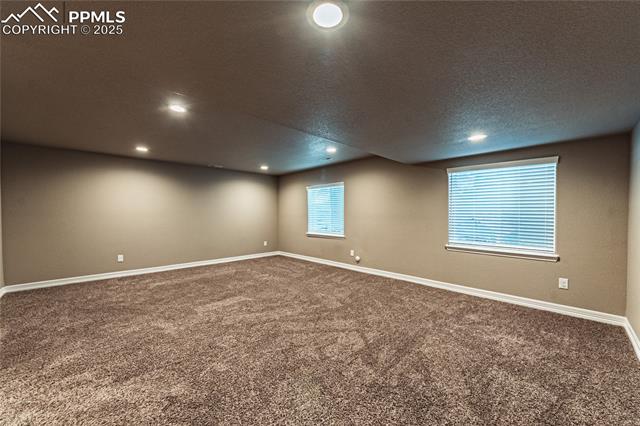 6031 Meadowbank Lane