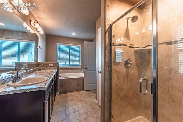 6031 Meadowbank Lane