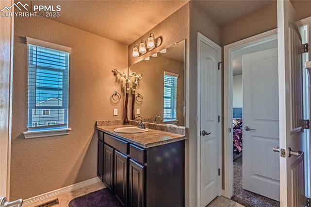 6031 Meadowbank Lane