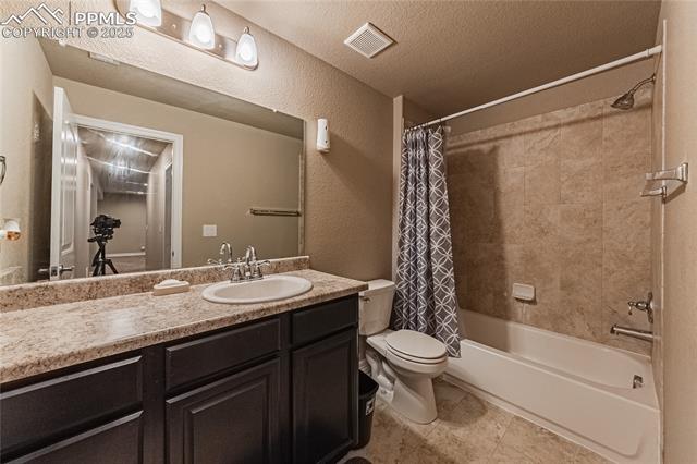 6031 Meadowbank Lane