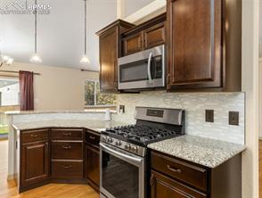 2211 Crestwood Lane