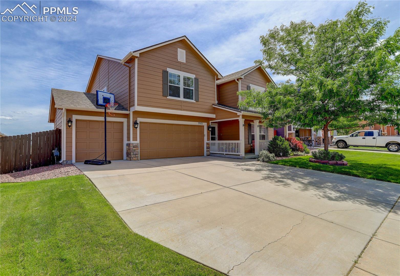 7621 Dellwood Lane
