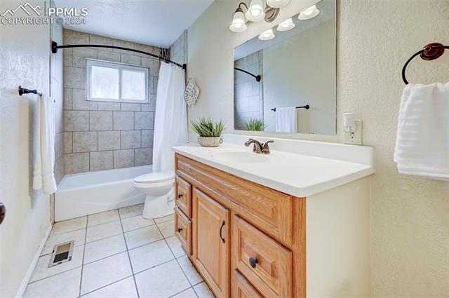 1013 Evergreen Drive