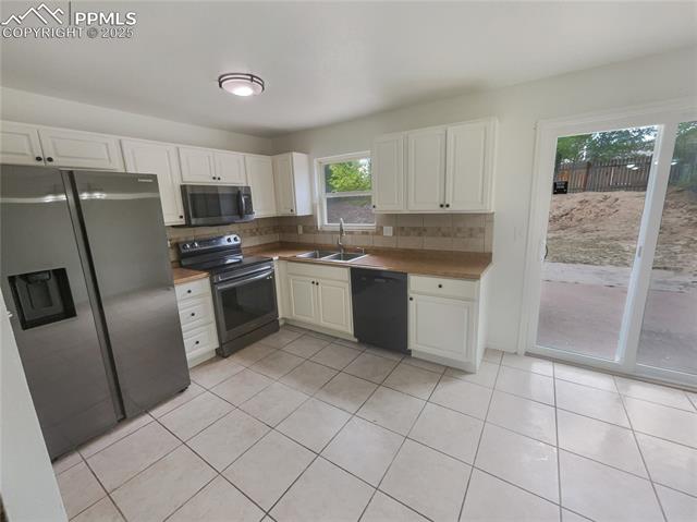 4150 Shining Way