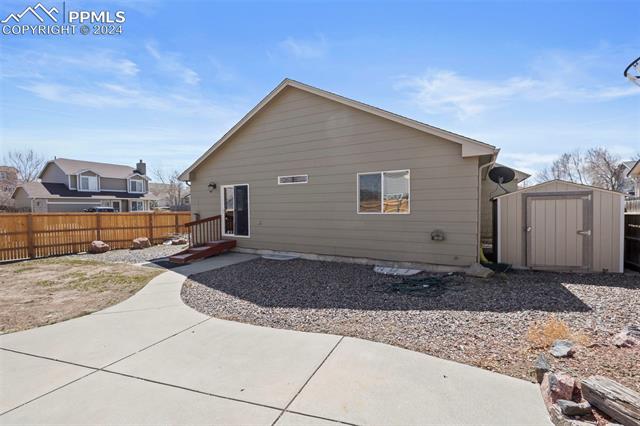 7286 Campstool Drive