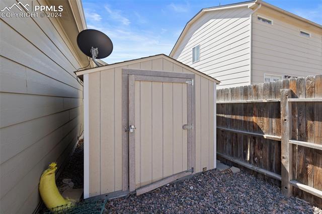 7286 Campstool Drive