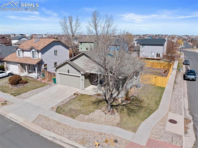 7286 Campstool Drive