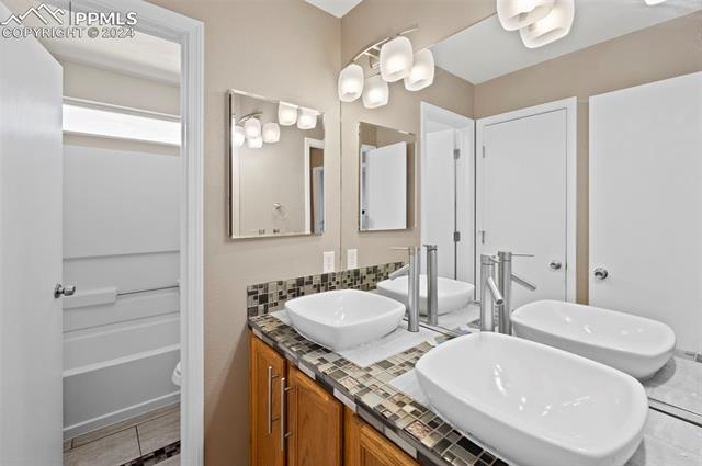 7286 Campstool Drive