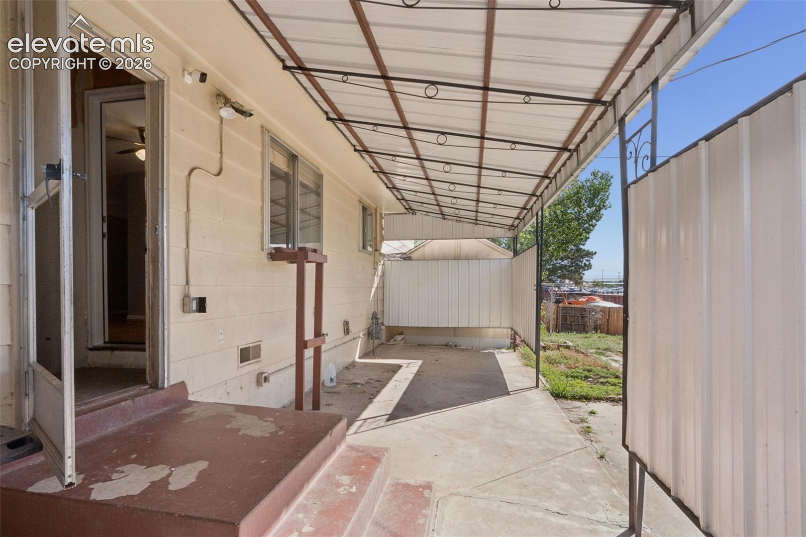 627 Lansing Drive