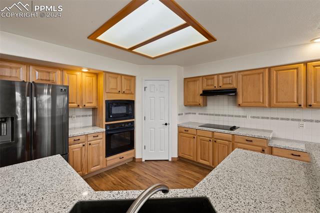 1836 Queens Canyon Court