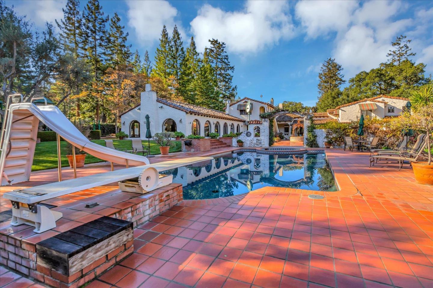 19490 Glen Una Drive