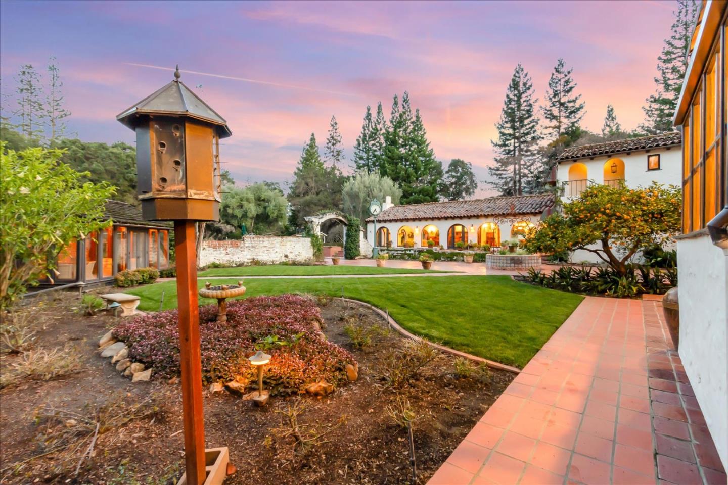 19490 Glen Una Drive