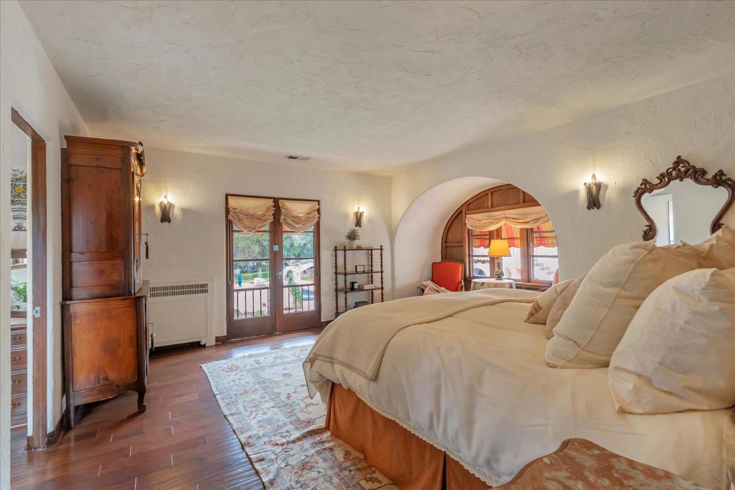 19490 Glen Una Drive