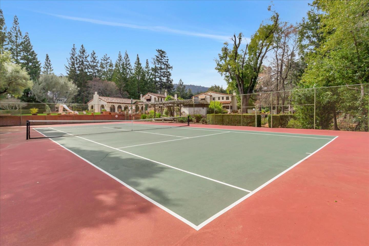 19490 Glen Una Drive