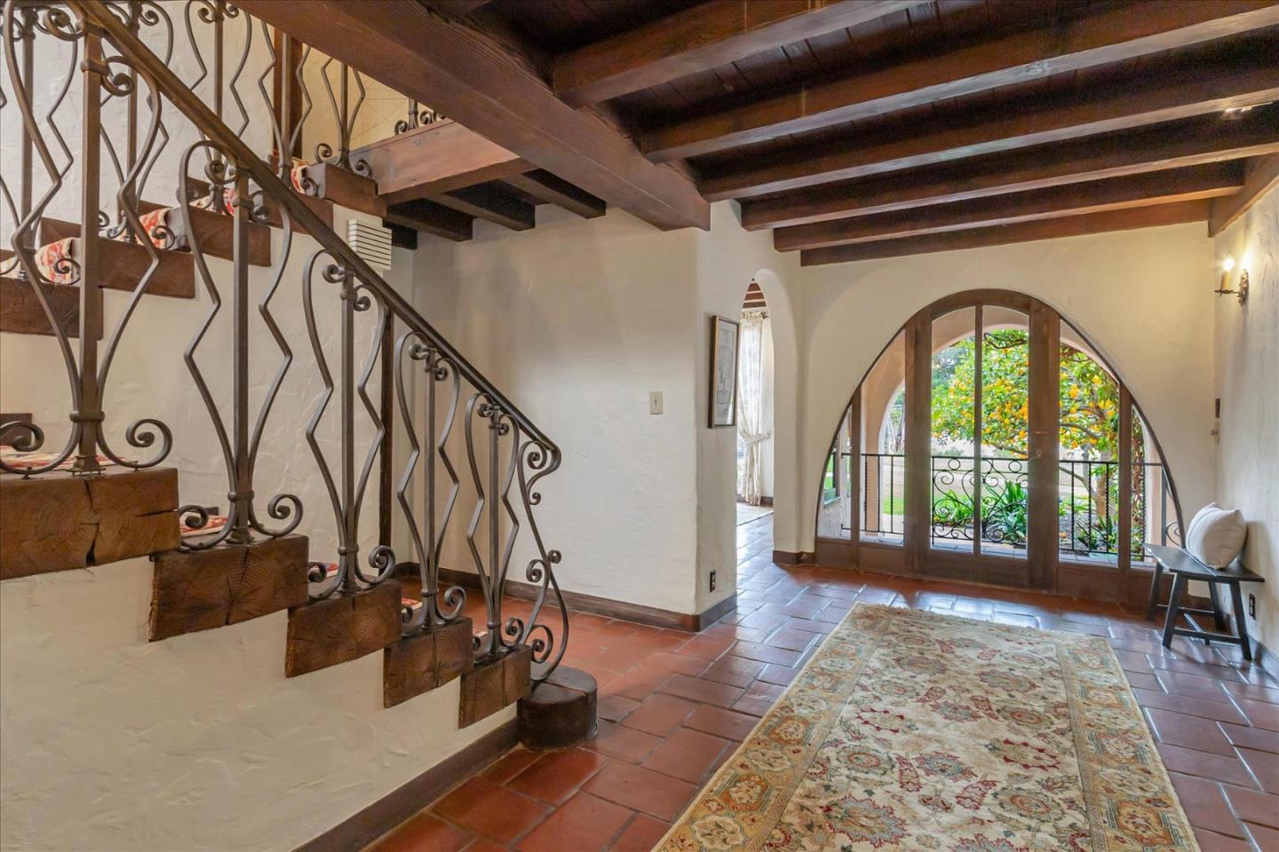 19490 Glen Una Drive