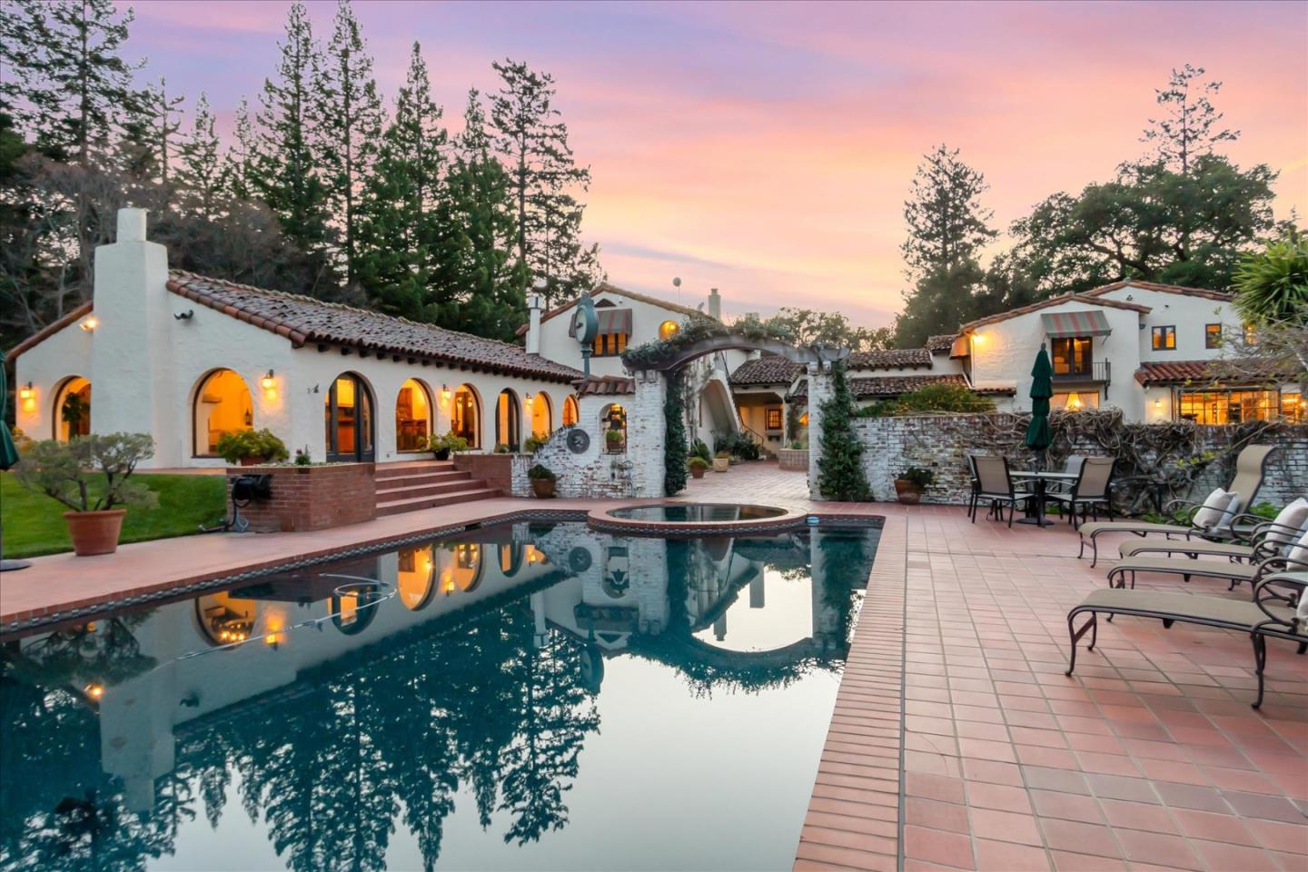 19490 Glen Una Drive