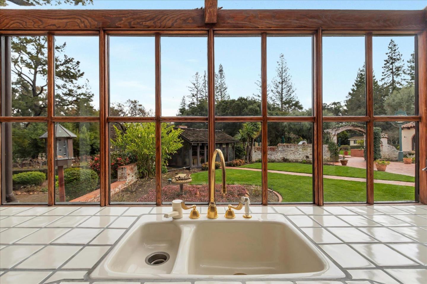 19490 Glen Una Drive