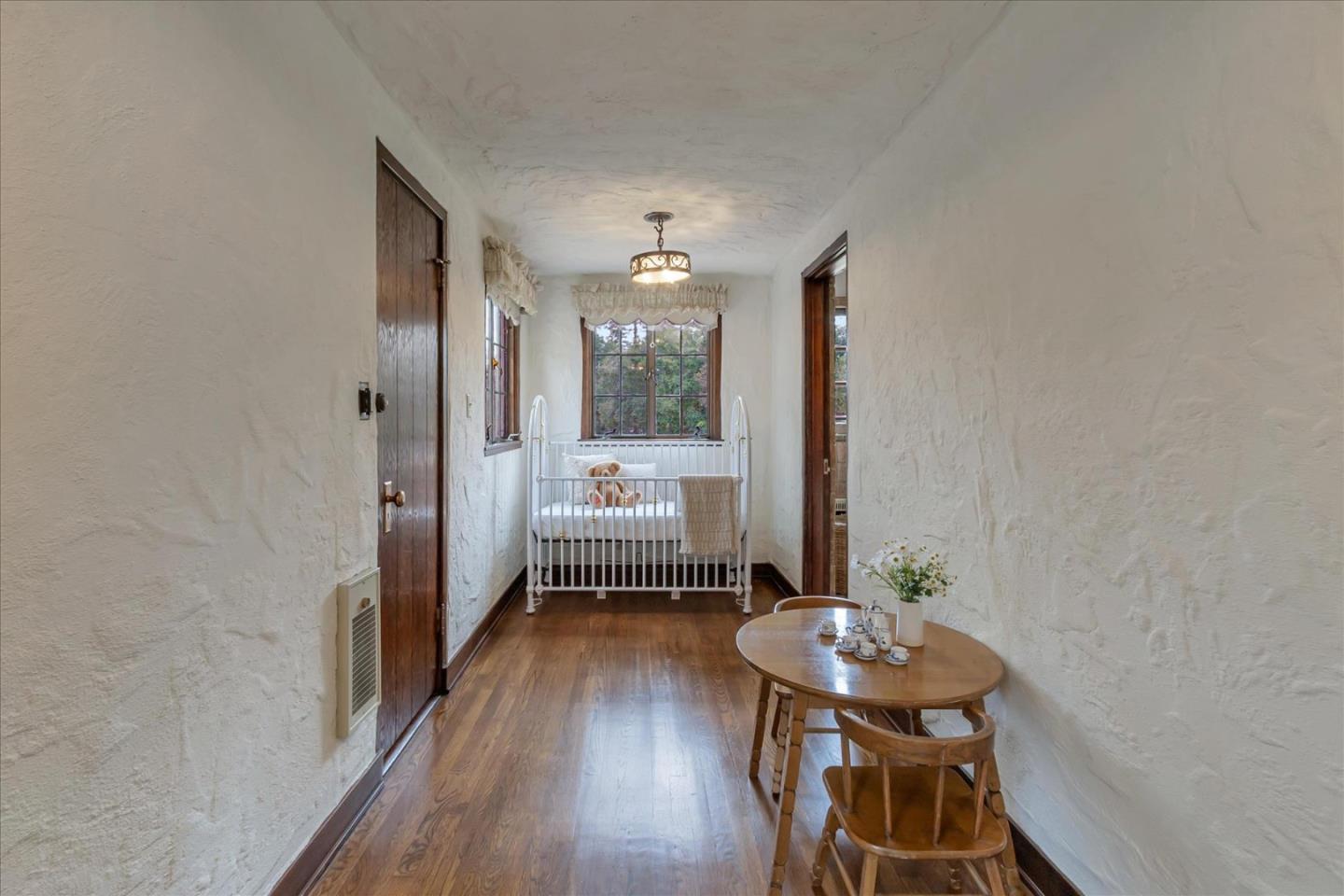 19490 Glen Una Drive