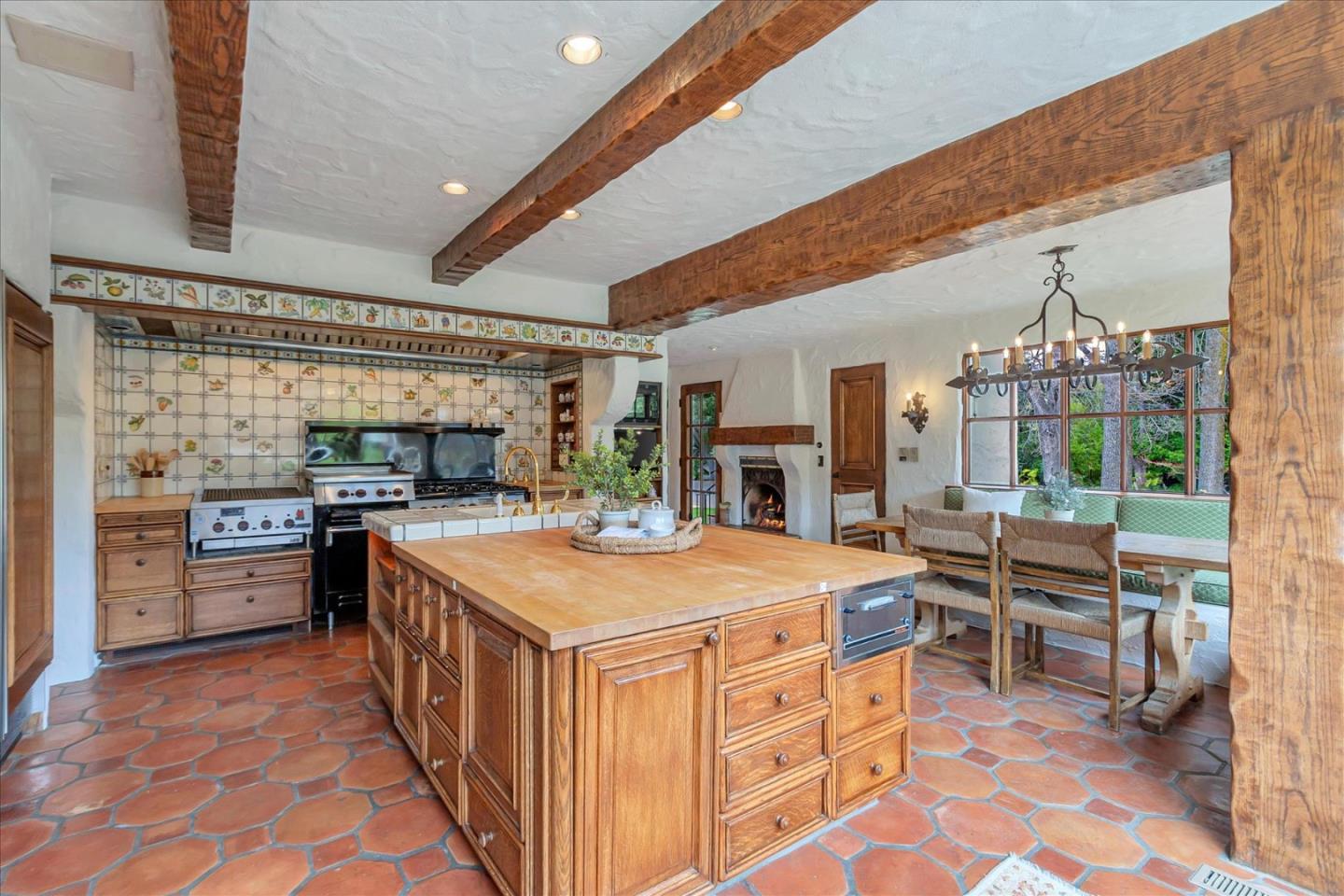 19490 Glen Una Drive