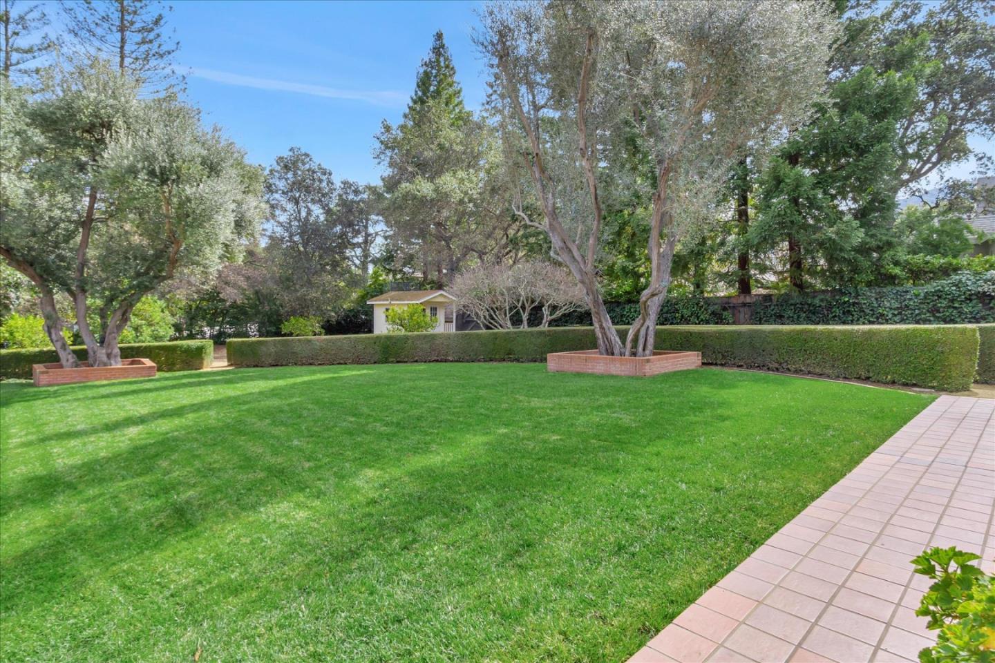 19490 Glen Una Drive